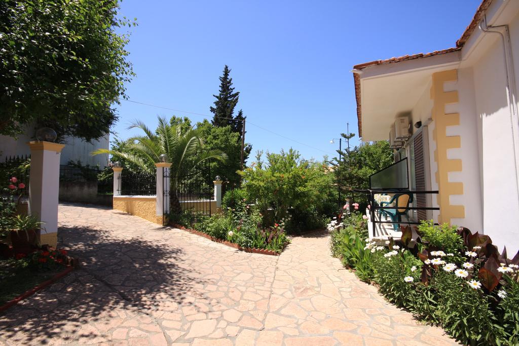 Apartment Kostas & Agios Georgios Pagon