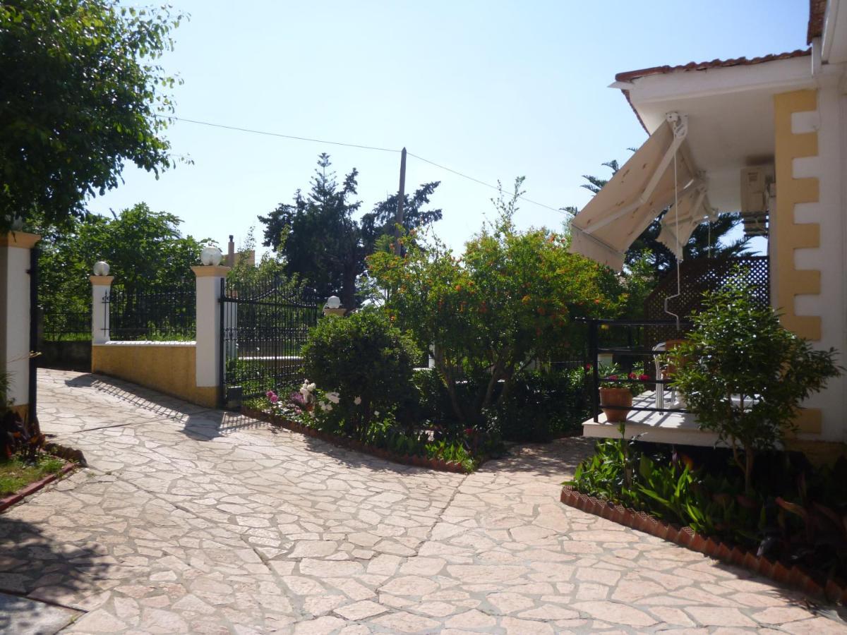 Kostas & Apartament Agios Georgios Pagon